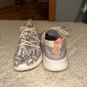 Women’s Adidas Cloudfoam Shoes